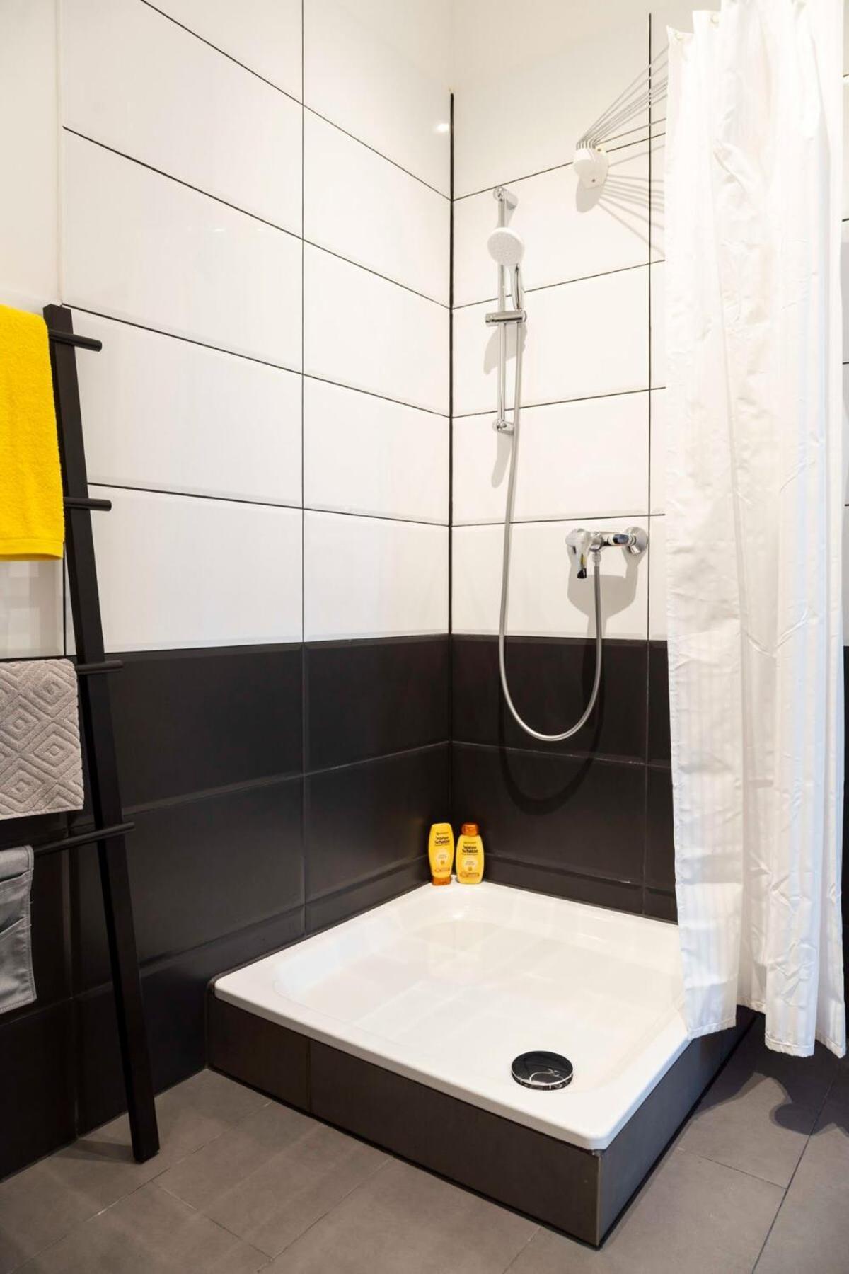Spacious Family Apartment At Mauerpark Plus Selfcheckin Berlijn Buitenkant foto